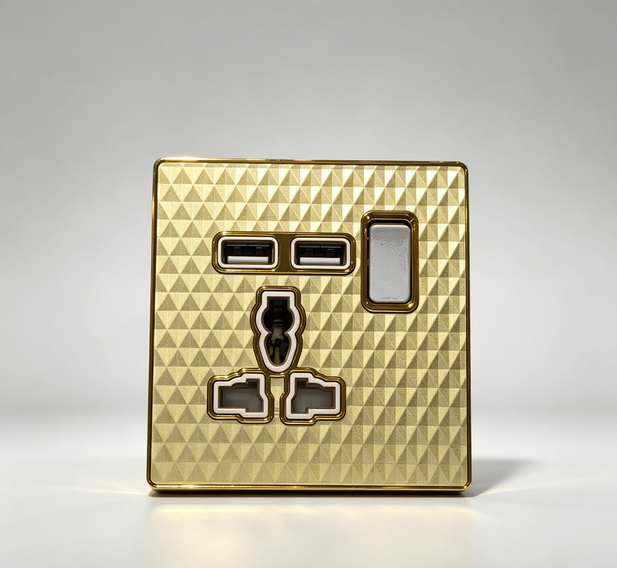 Universal Switch Socket with USB(A7)